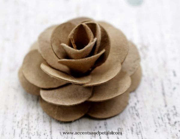 Reciclagem no Meio Ambiente u2013 O seu portal de artesanato com material reciclado Rosa de Rolo de Aparador Tabaco Com Vidro ~ Reciclagem no Meio Ambiente u2013 O seu portal de artesanato com material reciclado Rosa de Rolo de