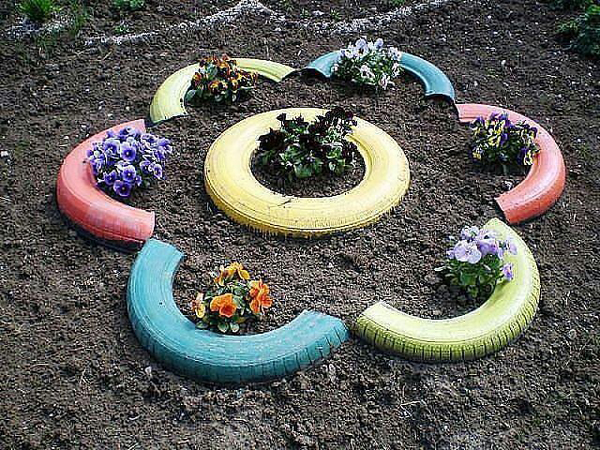 reciclagem de pneu com flor 