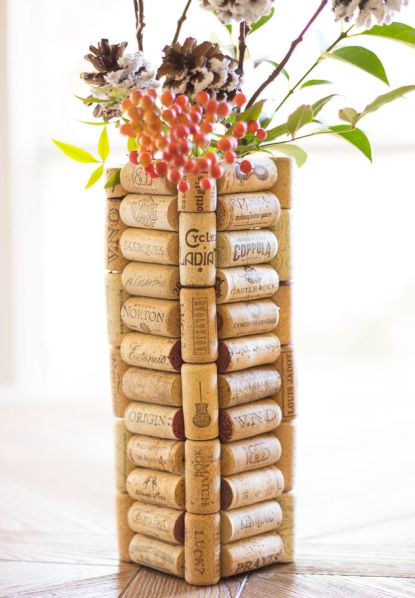 Reciclagem no Meio Ambiente Vasos com Rolhas de Cortiça Aparador Livros ~ Reciclagem no Meio Ambiente Vasos com Rolhas de Cortiça
