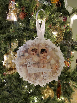Enfeite de Árvore de Natal com Reaproveitamento de CD Enfeite de Árvore de Natal com Reaproveitamento de CD