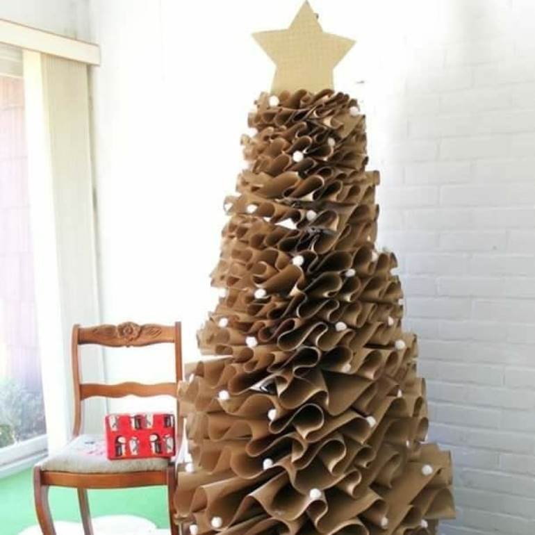 Árvore de natal de papelão